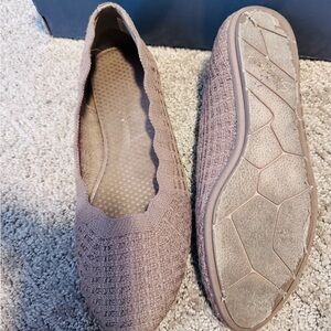 Skechers Tan Flats with Scalloped Edges and Textured Design